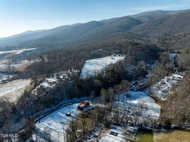 124 Dugger Branch Road, Elizabethton, TN 37643