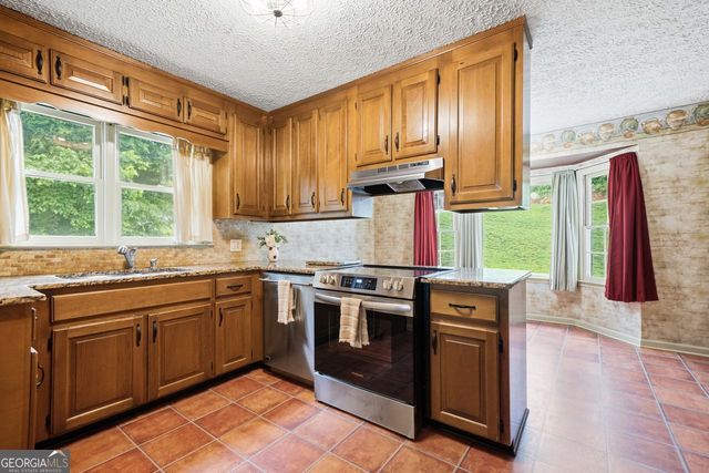 4269 E Cherokee Drive, Canton, GA 30115