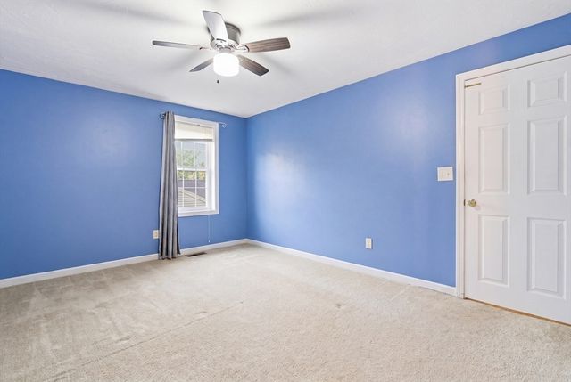 37 Moreland Green Dr, Worcester, MA 01609