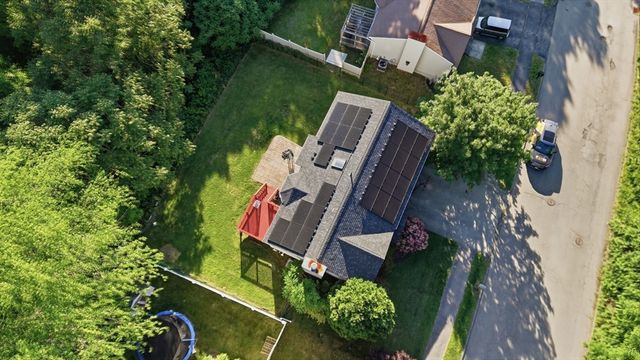 37 Moreland Green Dr, Worcester, MA 01609