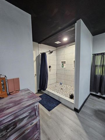 206 Lilly Drive, Elkhart, TX 75839