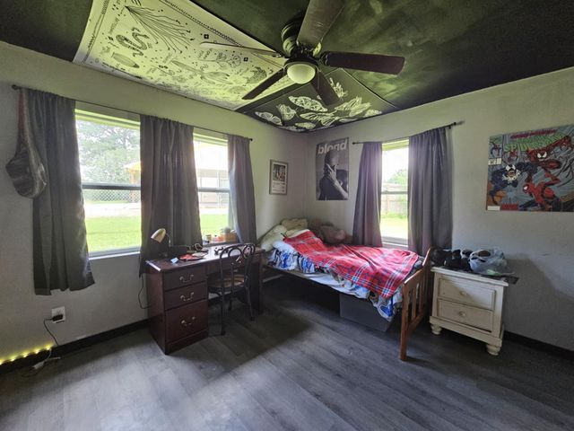 206 Lilly Drive, Elkhart, TX 75839