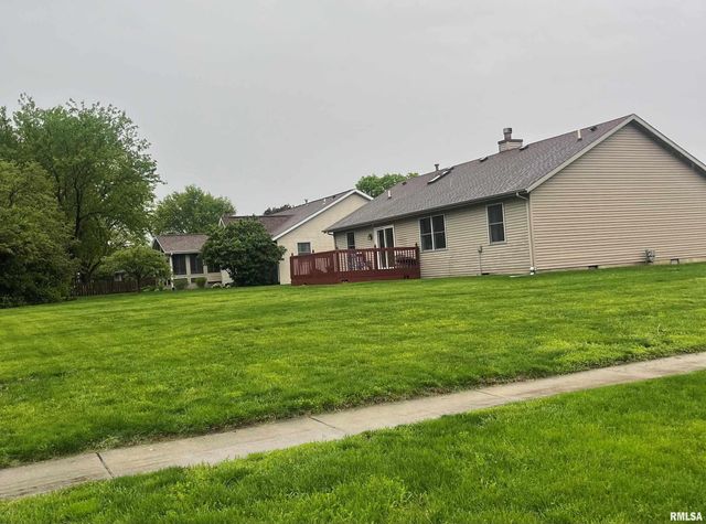 801 E SPRUCE Street, Chatham, IL 62629