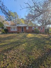 961 Dixie Drive, Jonesboro, GA 30236