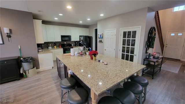 683 Whippoorwill Lane, Wadsworth, OH 44281