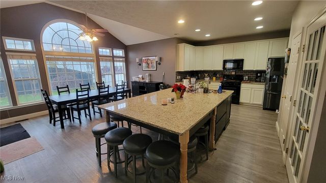 683 Whippoorwill Lane, Wadsworth, OH 44281