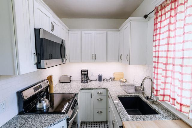 916 E Walnut Street, Springfield, MO 65806