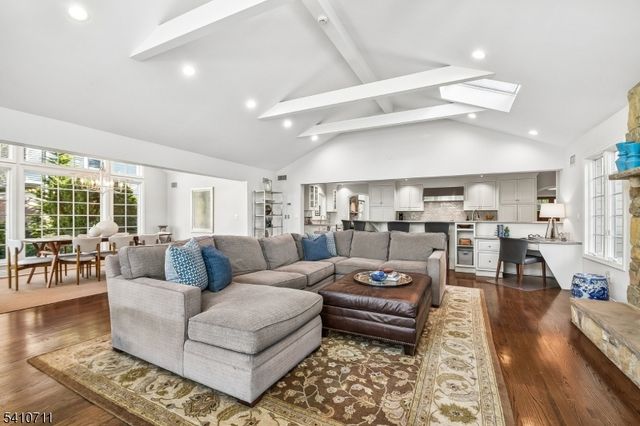 197 Parsonage Hill Rd, Millburn Twp., NJ 07078