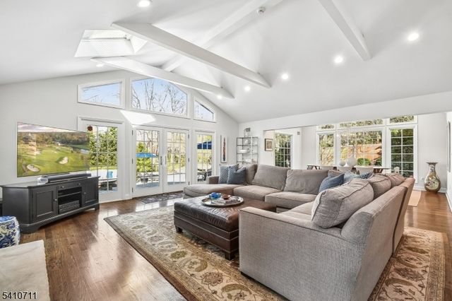 197 Parsonage Hill Rd, Millburn Twp., NJ 07078