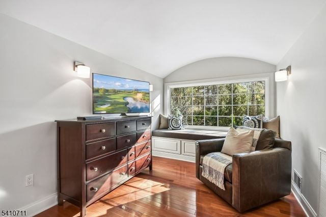 197 Parsonage Hill Rd, Millburn Twp., NJ 07078