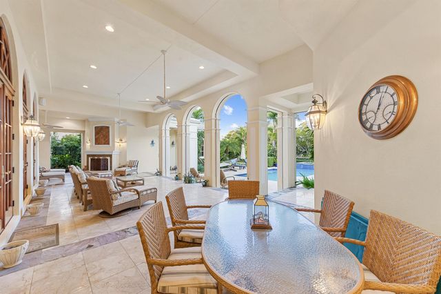 6968 SE Harbor Circle, Stuart, FL 34996