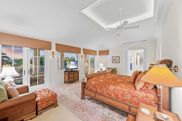 6968 SE Harbor Circle, Stuart, FL 34996