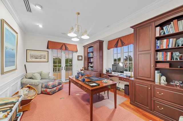 6968 SE Harbor Circle, Stuart, FL 34996