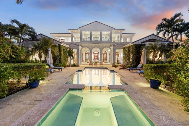 6968 SE Harbor Circle, Stuart, FL 34996