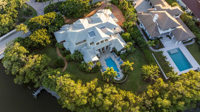 6968 SE Harbor Circle, Stuart, FL 34996