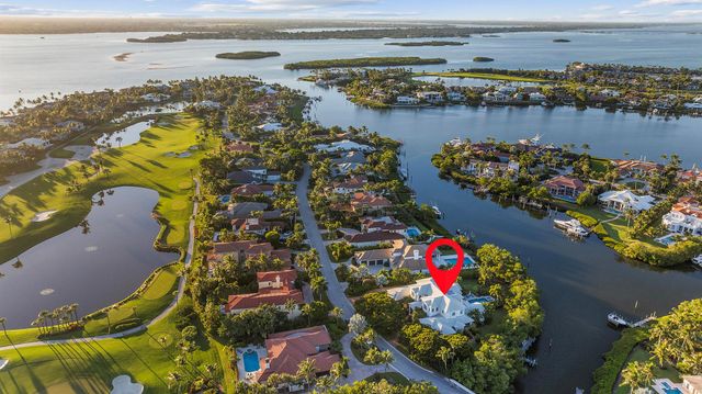 6968 SE Harbor Circle, Stuart, FL 34996