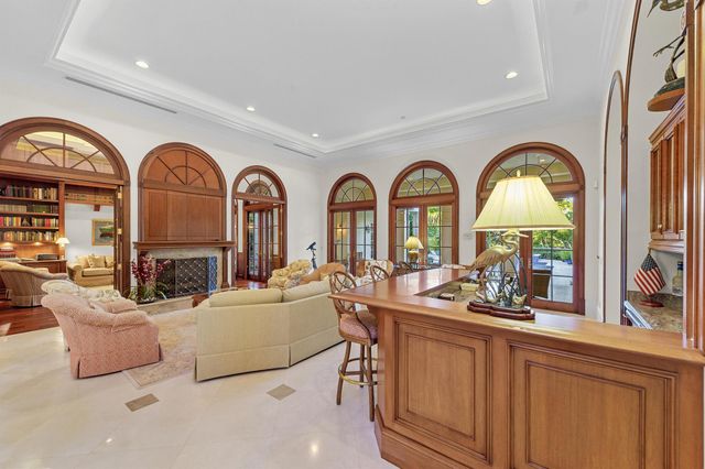 6968 SE Harbor Circle, Stuart, FL 34996