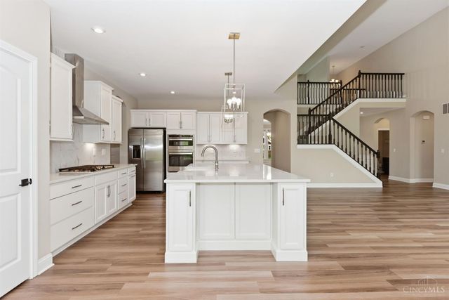 5677 Willow View Drive, Mason, OH 45040