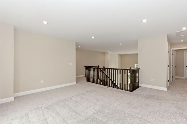 5677 Willow View Drive, Mason, OH 45040