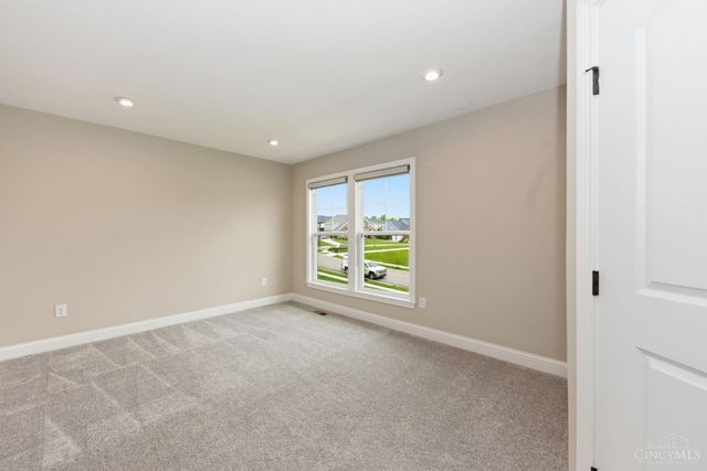 5677 Willow View Drive, Mason, OH 45040