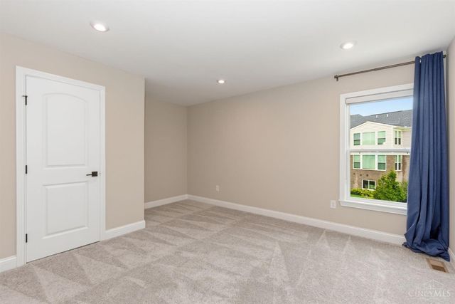 5677 Willow View Drive, Mason, OH 45040