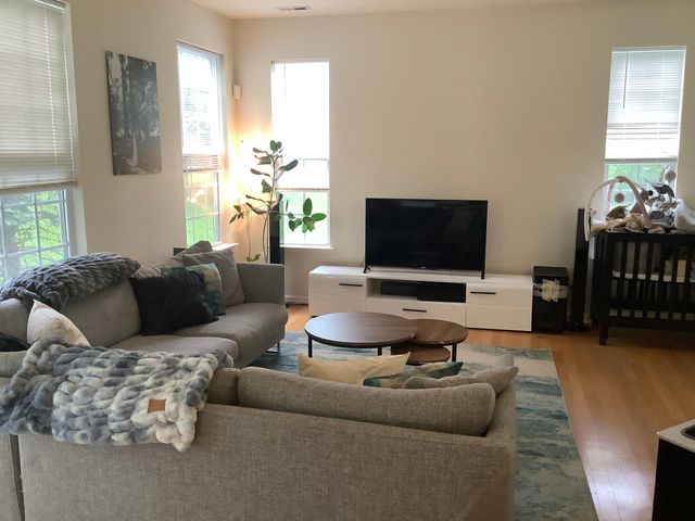51 HEATH CT, Pennington, NJ 08534