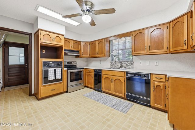 1733 HEREFORD Road, Middleburg, FL 32068