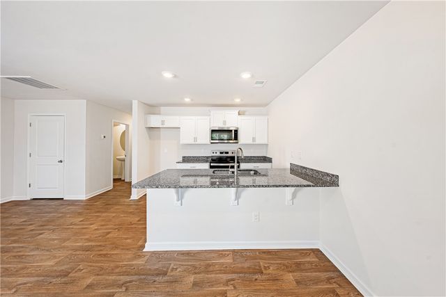 404 Oakmont Valley Trail, Seneca, SC 29678