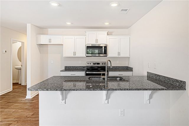 404 Oakmont Valley Trail, Seneca, SC 29678