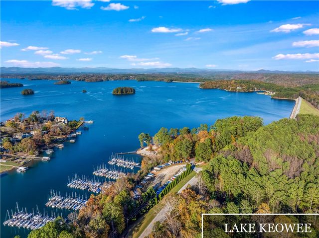 404 Oakmont Valley Trail, Seneca, SC 29678