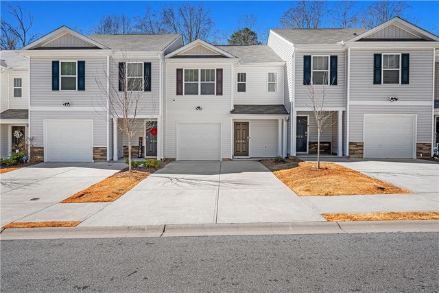 404 Oakmont Valley Trail, Seneca, SC 29678