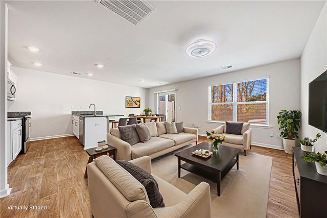 404 Oakmont Valley Trail, Seneca, SC 29678