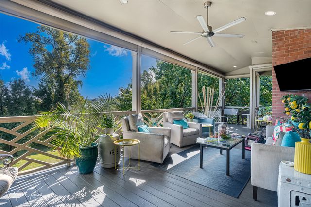 8711 Glenmora Drive, Shreveport, LA 71106