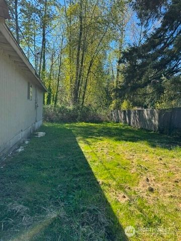 13908 50th Avenue E, Tacoma, WA 98446