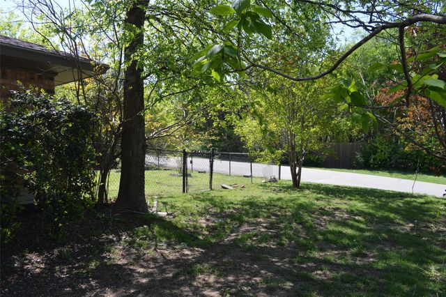 1226 W Camp Wisdom Road, Duncanville, TX 75116
