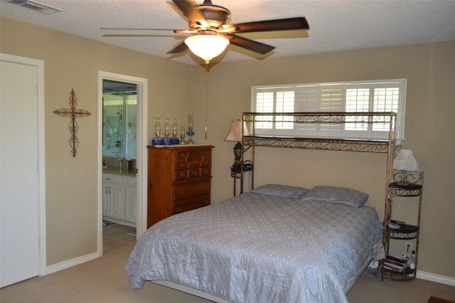 1226 W Camp Wisdom Road, Duncanville, TX 75116