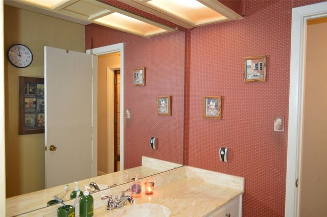 1226 W Camp Wisdom Road, Duncanville, TX 75116