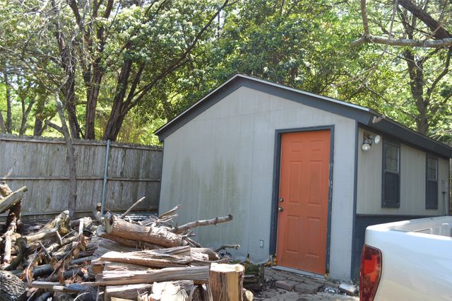 1226 W Camp Wisdom Road, Duncanville, TX 75116