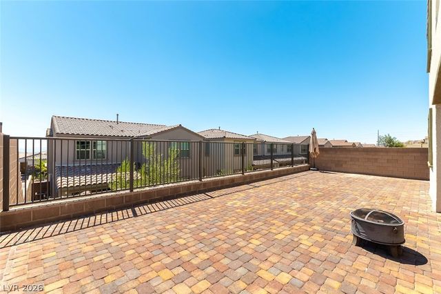 238 Badwater Basin Street, Las Vegas, NV 89138