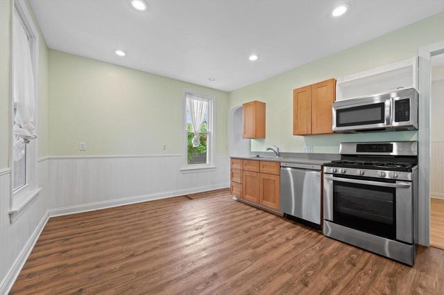1706 Michigan BOULEVARD, Racine, WI 53402
