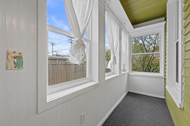 1706 Michigan BOULEVARD, Racine, WI 53402