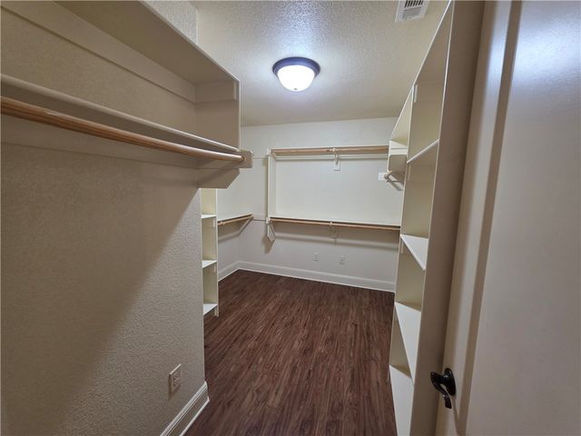 605 NW 17th Court, Bentonville, AR 72712