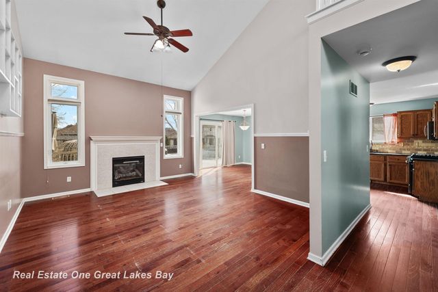 52478 Ford Lane, Chesterfield, MI 48047