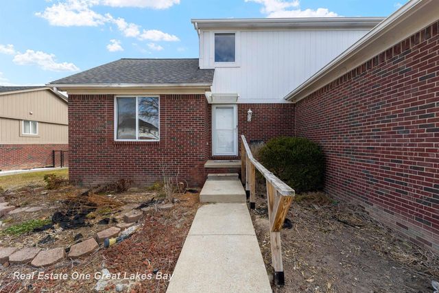 52478 Ford Lane, Chesterfield, MI 48047