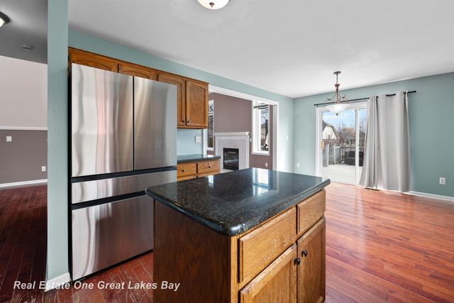 52478 Ford Lane, Chesterfield, MI 48047