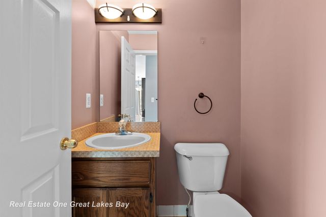 52478 Ford Lane, Chesterfield, MI 48047