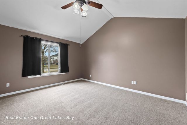 52478 Ford Lane, Chesterfield, MI 48047