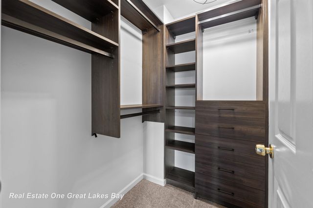 52478 Ford Lane, Chesterfield, MI 48047