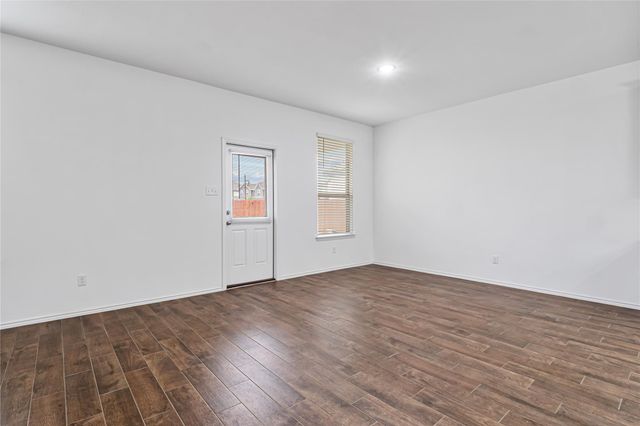 137 Bennington DR, Liberty Hill, TX 78642