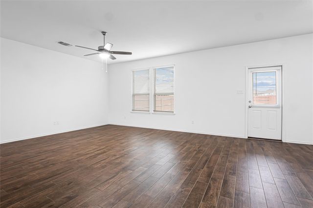 137 Bennington DR, Liberty Hill, TX 78642